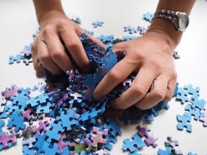 ukladanie puzzli pasja,jak odnaleźć własne hobby, jakie mieć hobby, własne pasje, puzle